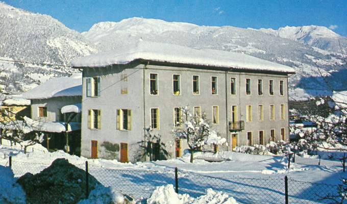 Le bâtiment du Centre en hiver
