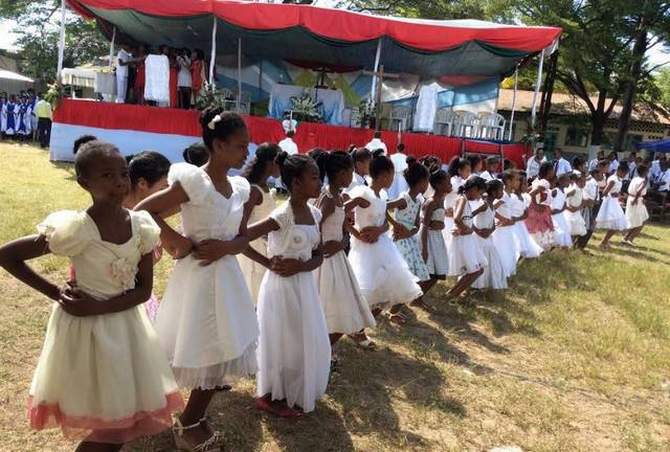 Danses et processions de la célébration