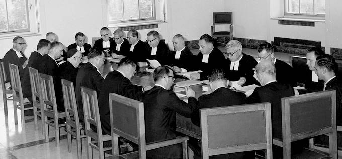 La commission "vie apostolique" élabore le texte de ses propositions