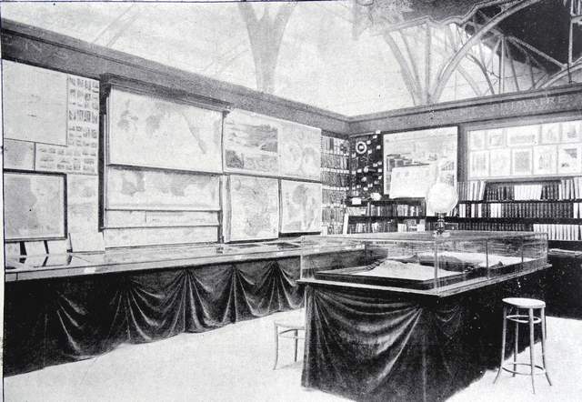 Laboratoire ; cartes et planches